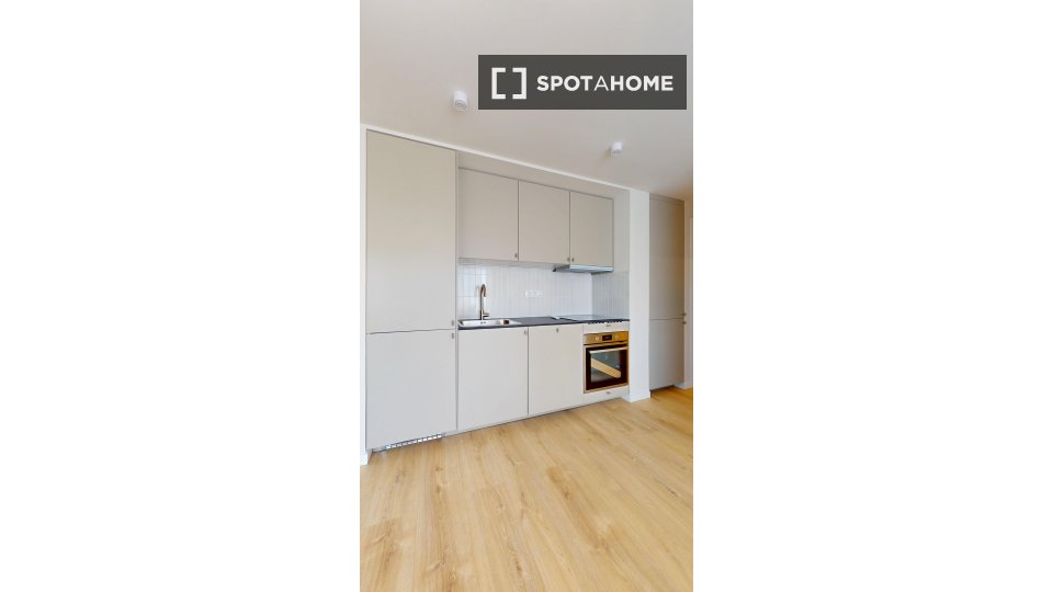 Apartment Madrid, 4 beds, 80m² — photo 7