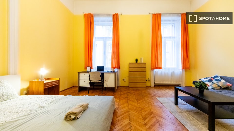 Double room Budapest, 3 beds, 100m² — photo 16