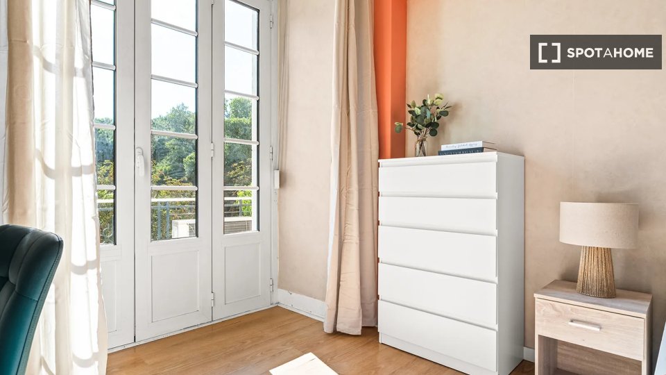 Double room Lisbon, 10 beds — photo 14