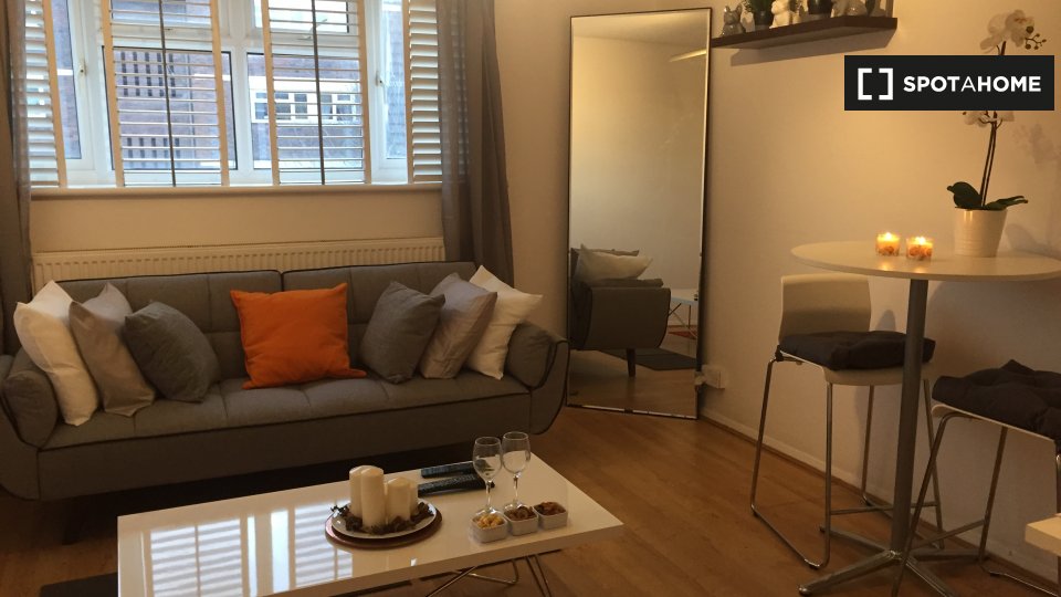 Apartment London, 1 bed, 5m² — photo 1