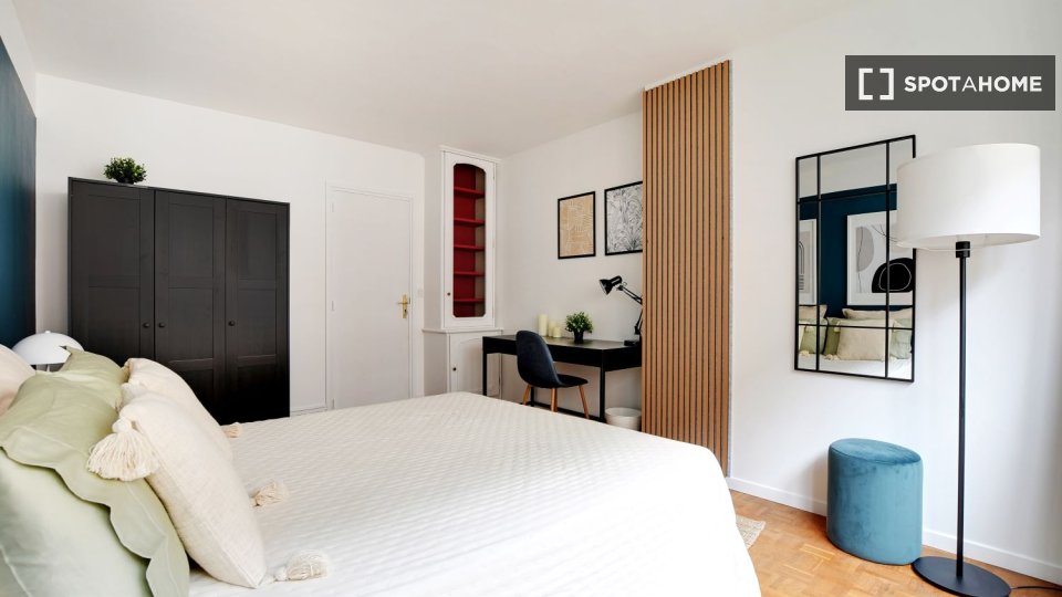 Chambre double Paris, 4 chambres — photo 22