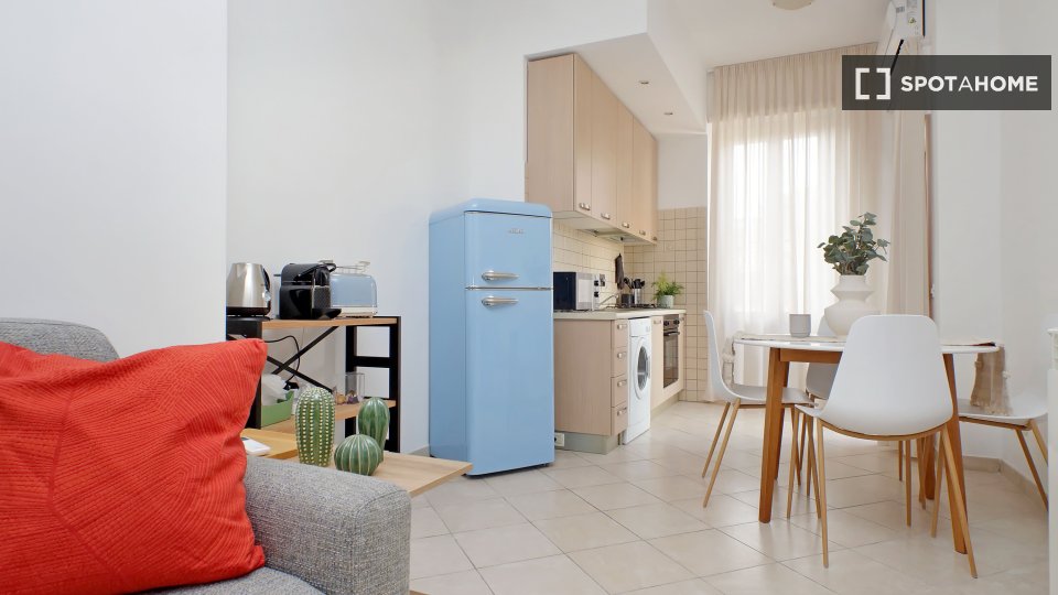 Apartment Rome, 1 bed — photo 11