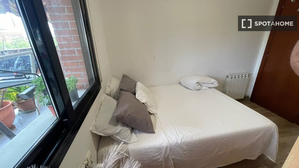 Double room Barcelona, 1 bed, 100m² — photo 10