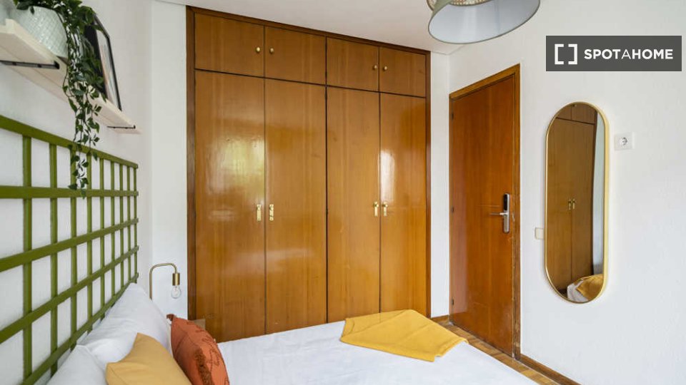 Double room Madrid, 7 beds — photo 49