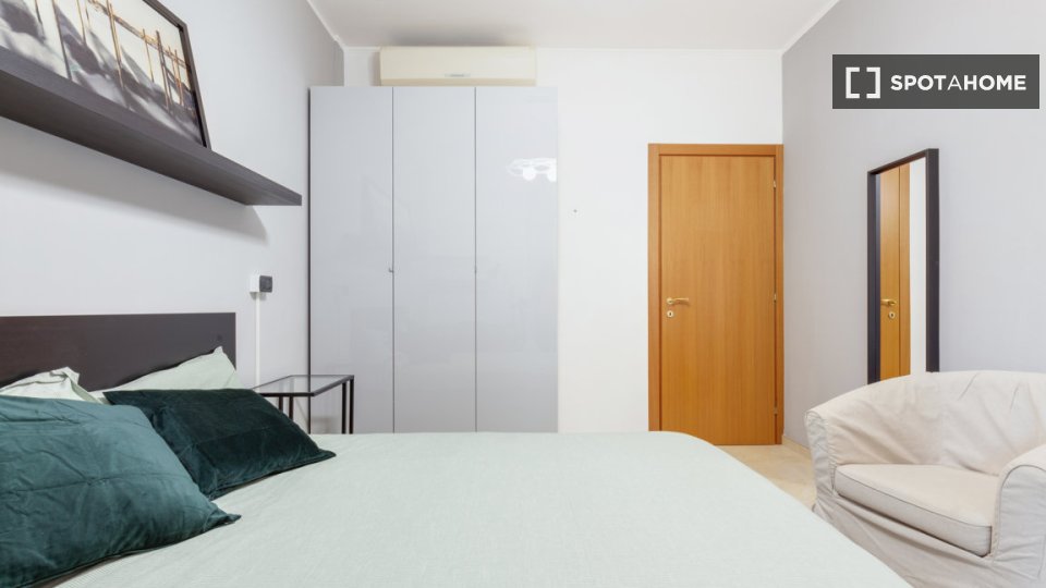 Double room Milan, 5 beds, 139m² — photo 3