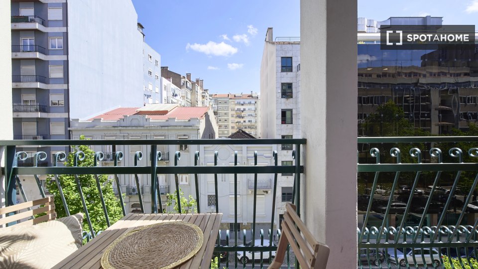 Double room Lisbon, 7 beds — photo 14