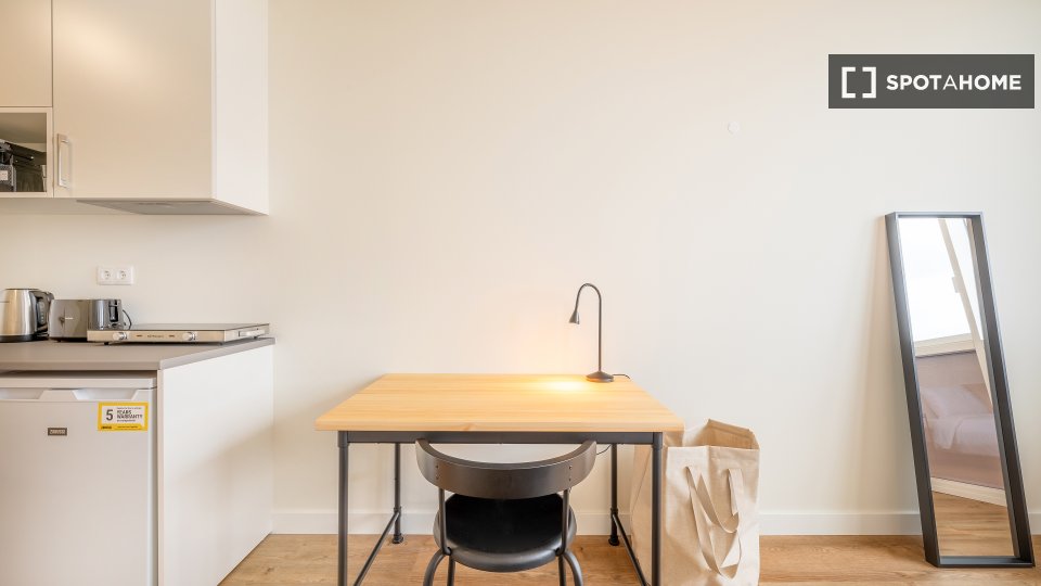 Apartment mono Lisbon, 18m² — photo 3