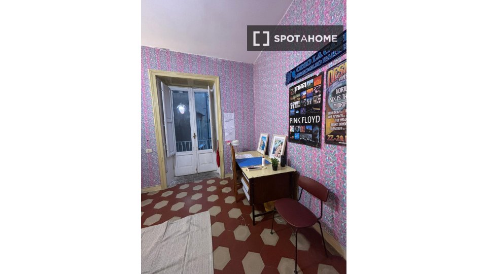 Double room Naples, 2 beds — photo 14
