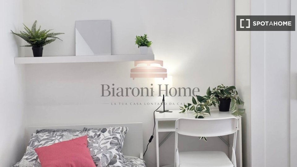 Double room Milan, 4 beds, 100m² — photo 13