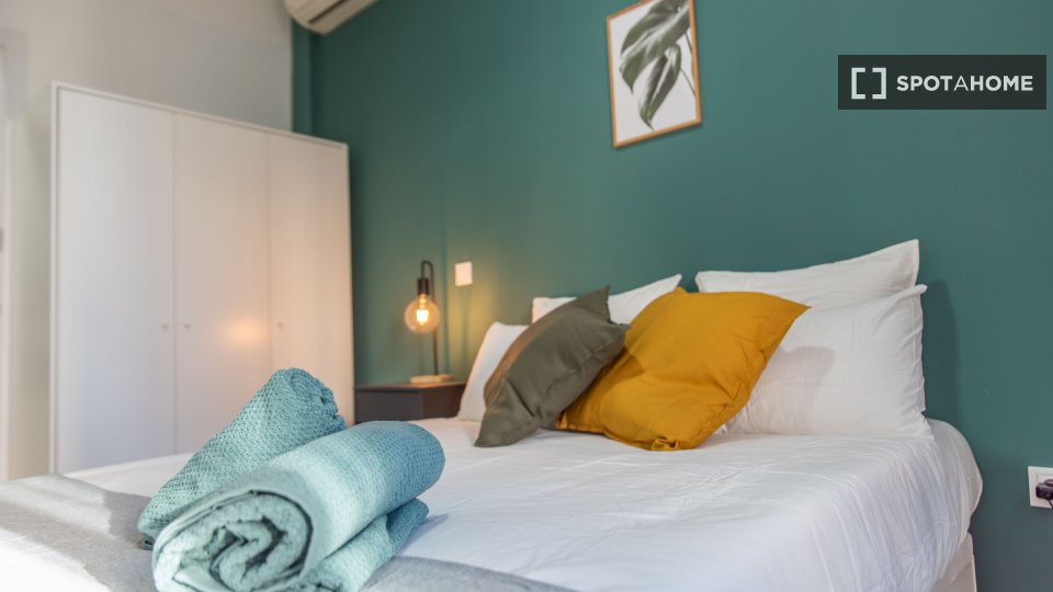 Double room Madrid, 5 beds, 90m² — photo 39