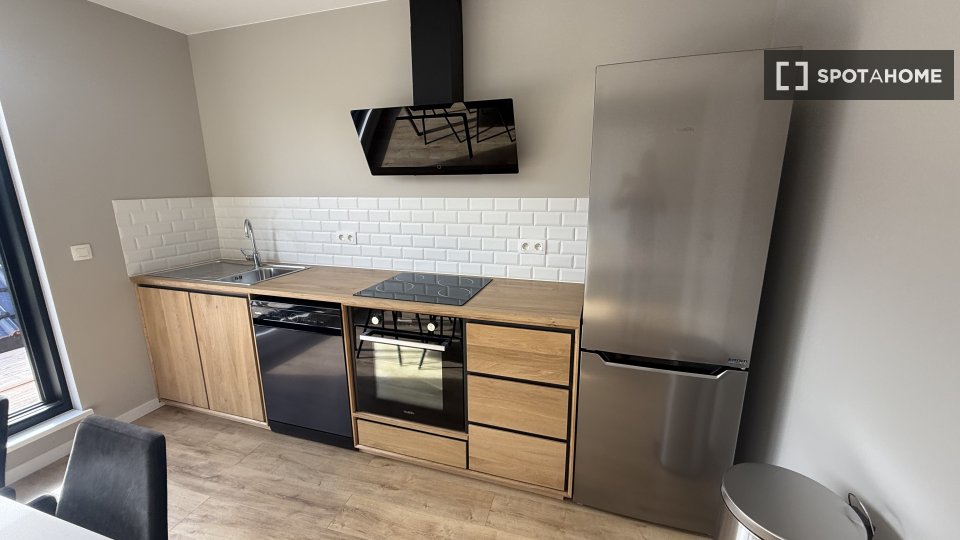 Double room Brussels, 4 beds, 50m² — photo 3