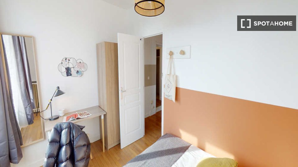 Double room Paris, 4 beds, 80m² — photo 6