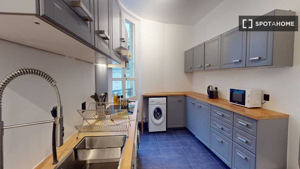 Double room Paris, 6 beds, 150m² — photo 2