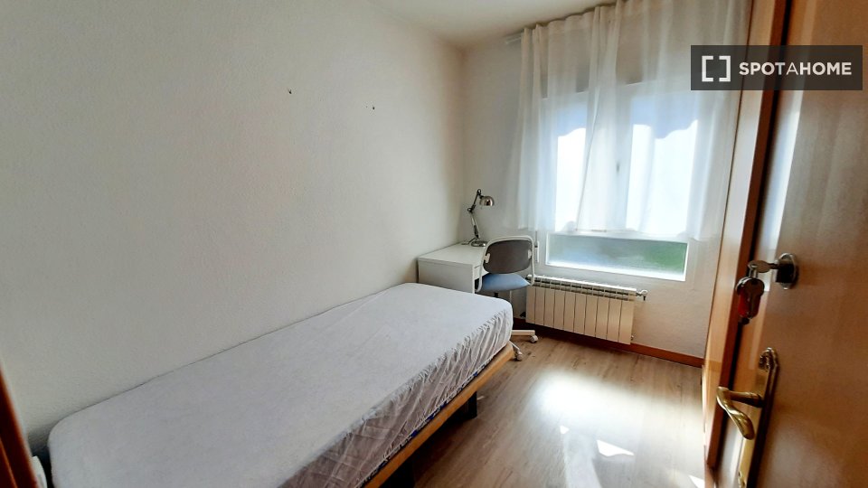 Double room Madrid, 4 beds, 90m² — photo 46