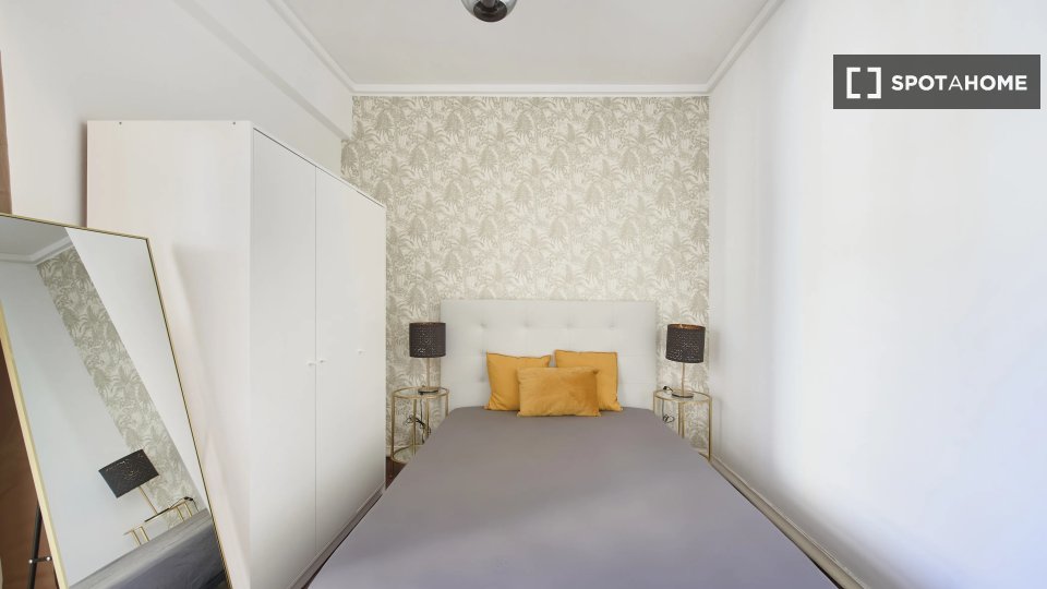 Double room Lisbon, 7 beds — photo 8