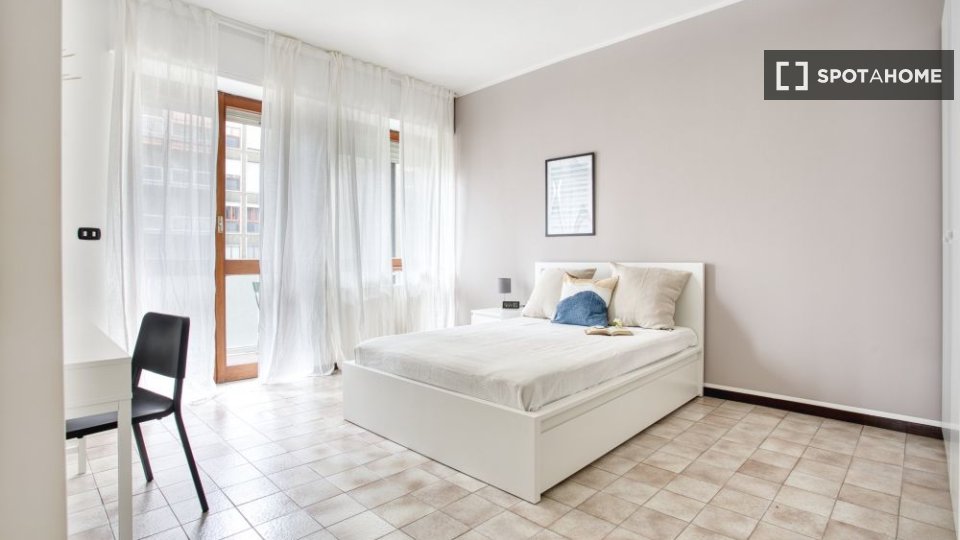 Double room Milan, 3 beds — photo 15