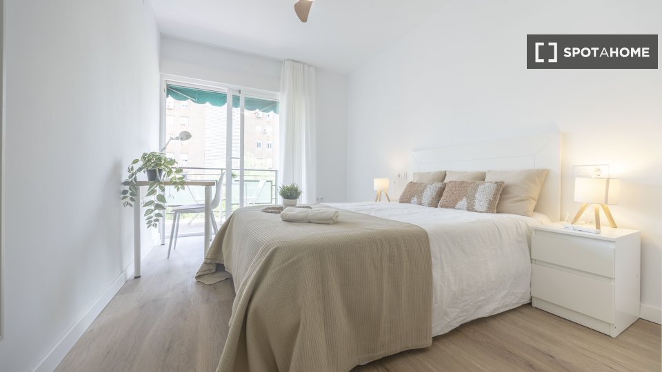 Chambre double Valence, 5 chambres, 100m² — photo 24