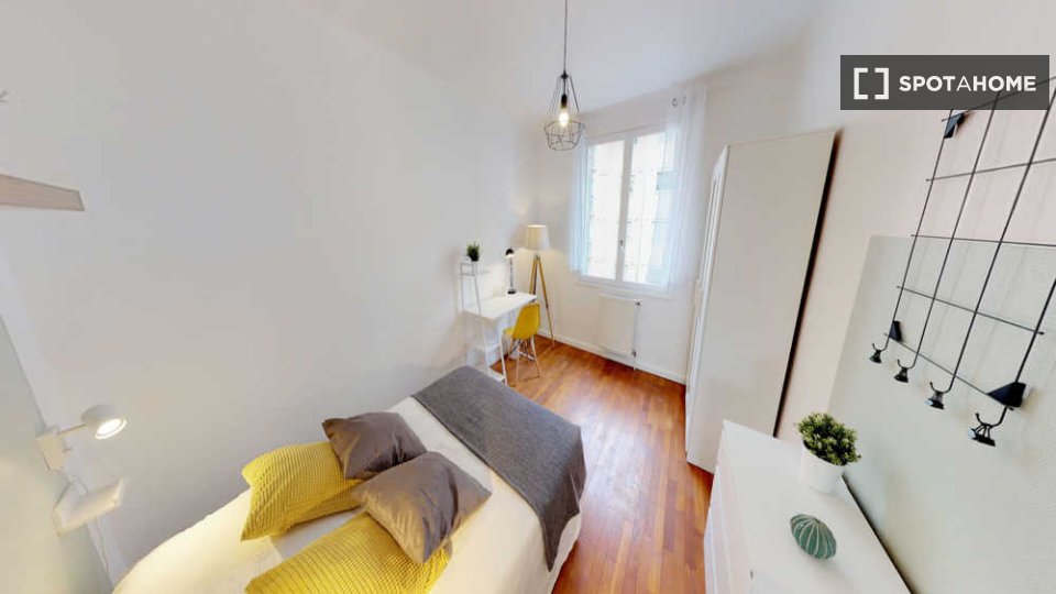 Double room Lyon, 5 beds, 70m² — photo 3