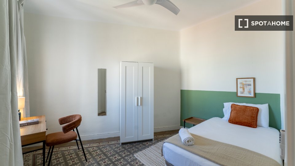 Double room Madrid, 7 beds — photo 10