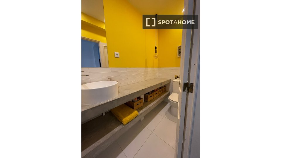 Apartment Lisbon, 4 beds, 125m² — photo 4