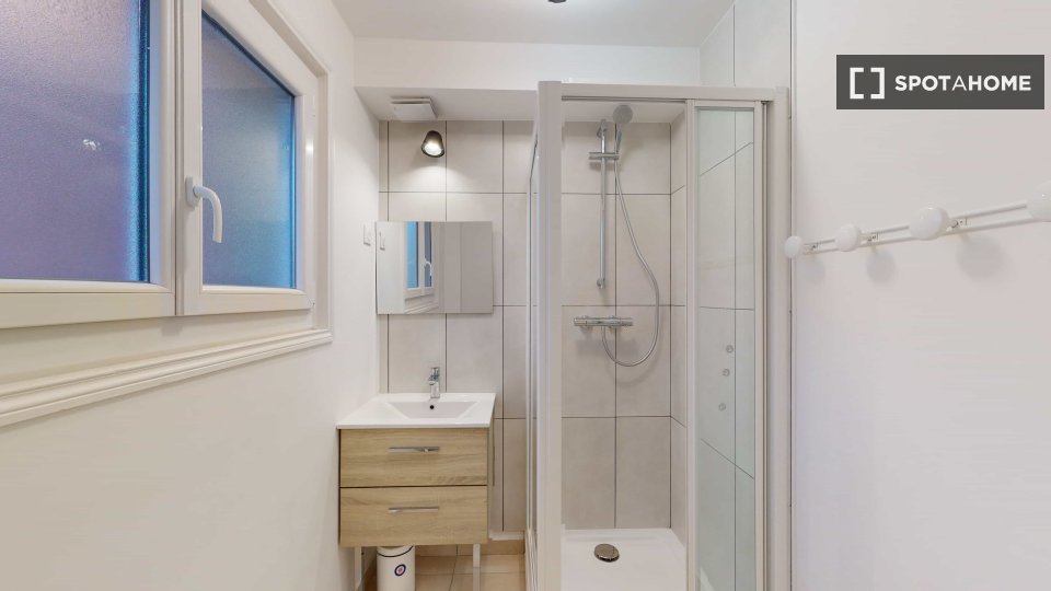 Double room Lille, 18 beds — photo 14
