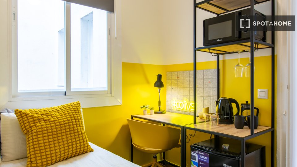 Double room Madrid, 5 beds — photo 34