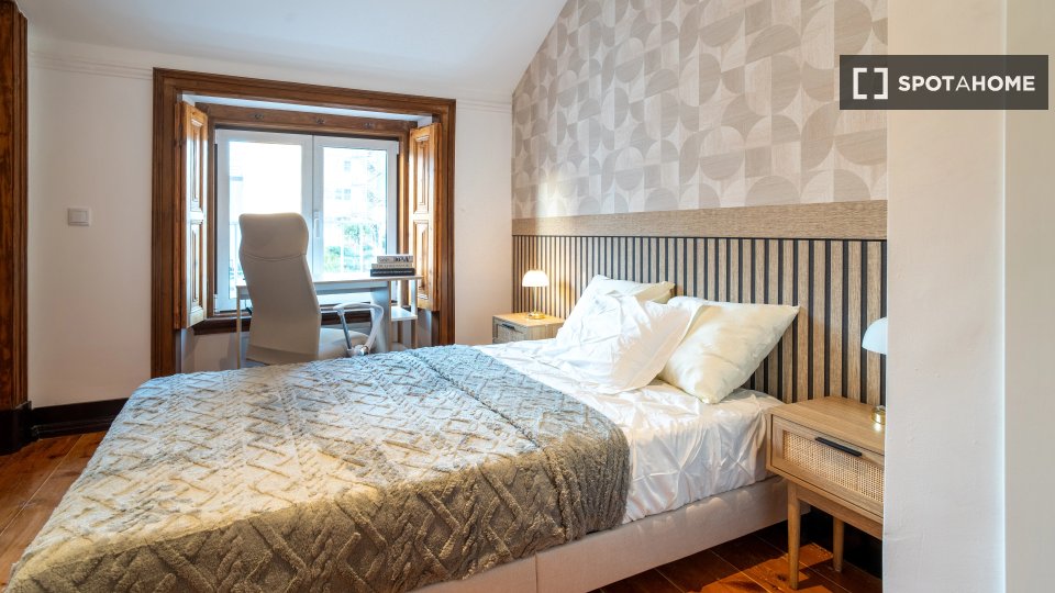 Double room Lisbon, 9 beds — photo 1
