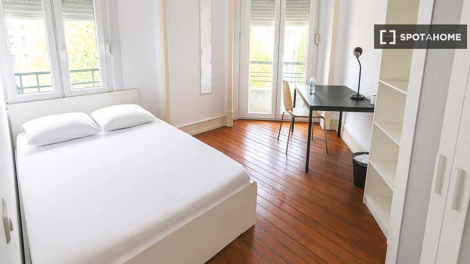 Double room Lisbon, 7 beds — photo 38
