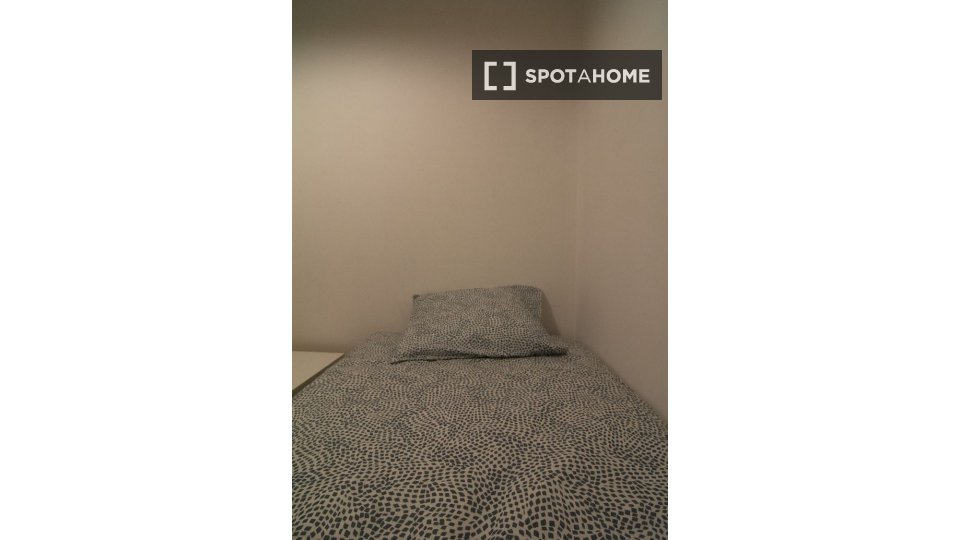Double room Porto, 5 beds, 110m² — photo 12