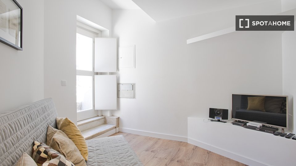 Apartment mono Lisbon, 36m² — photo 9