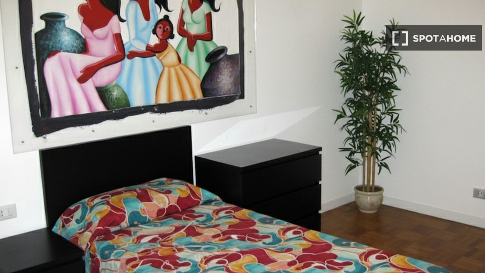 Double room Milan, 2 beds — photo 6