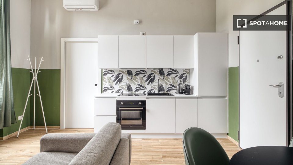Apartment Milan, 1 bed — photo 15
