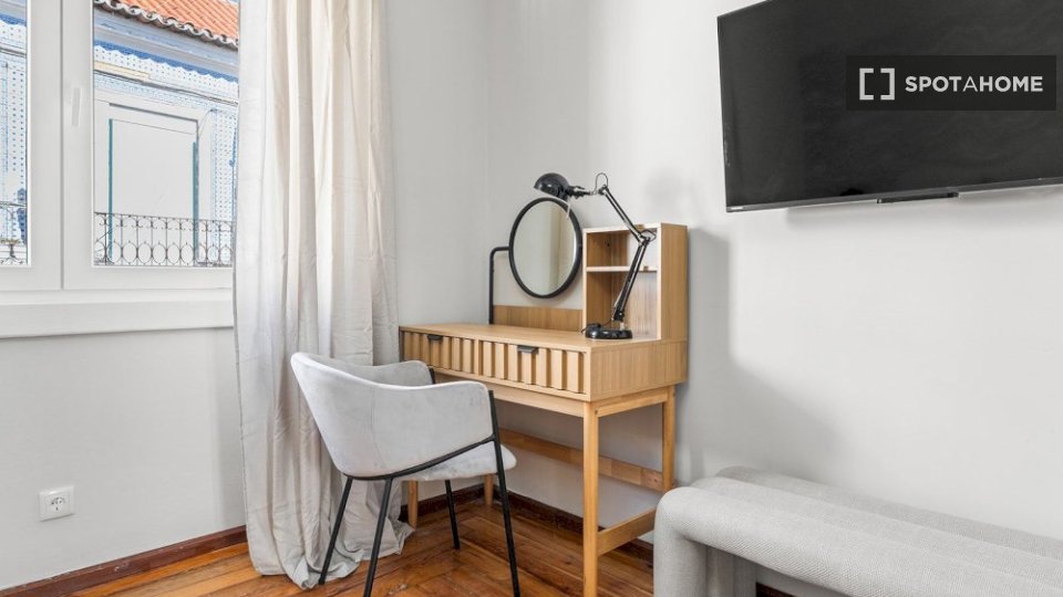Double room Lisbon, 8 beds — photo 9