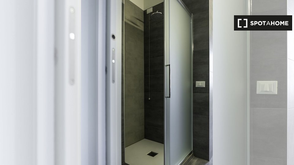Double room Milan, 8 beds, 170m² — photo 5