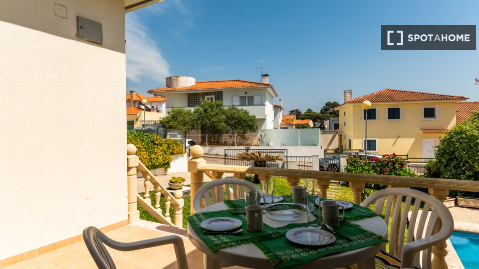 Apartment Lisbon, 3 beds, 152m² — photo 1