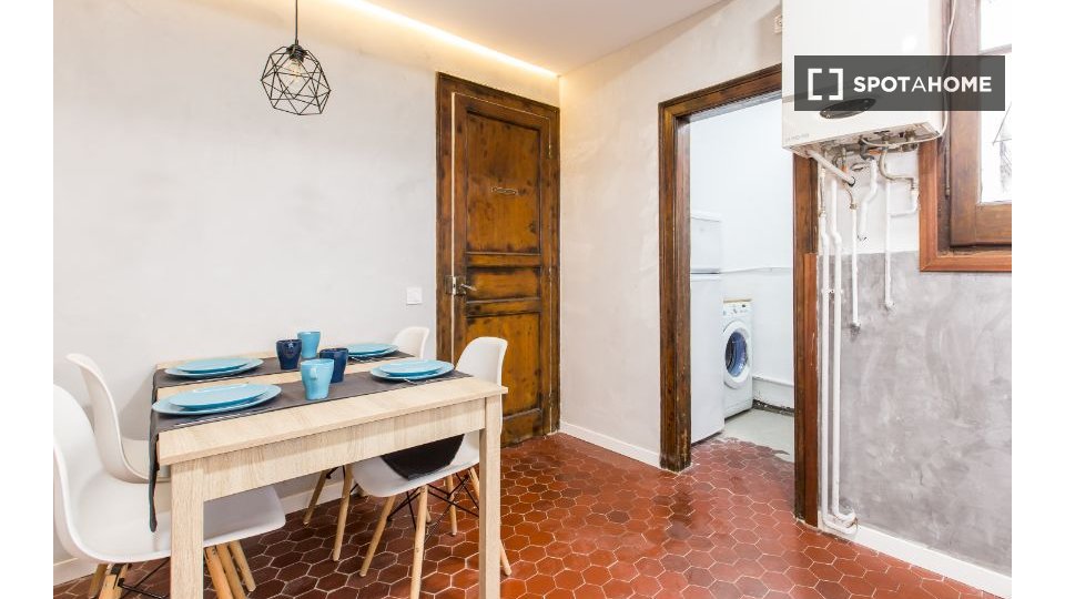 Double room Barcelona, 7 beds, 200m² — photo 18