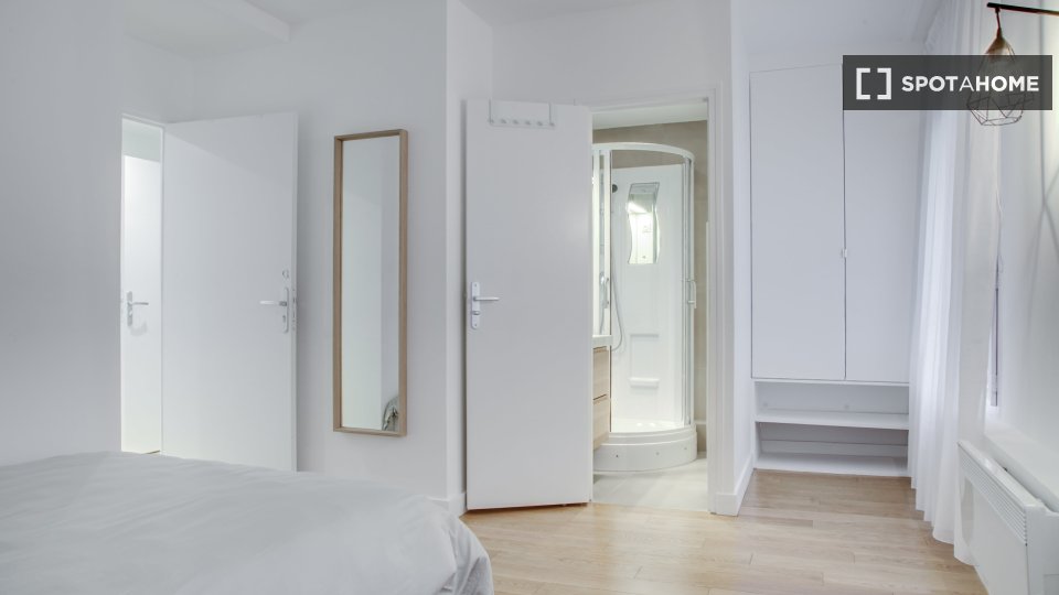 Double room Paris, 21 beds — photo 9