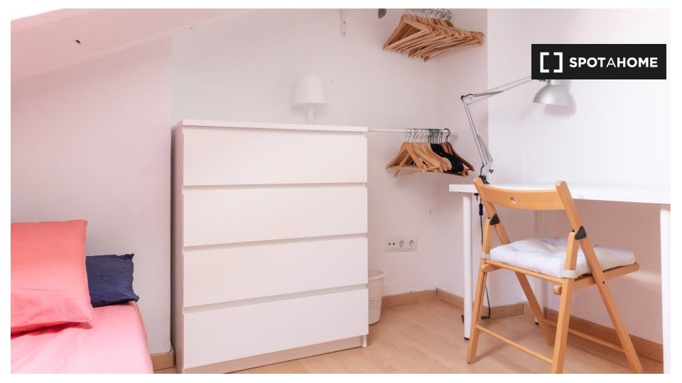 Double room Madrid, 4 beds, 100m² — photo 1