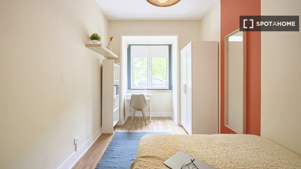 Double room Lisbon, 7 beds — photo 16