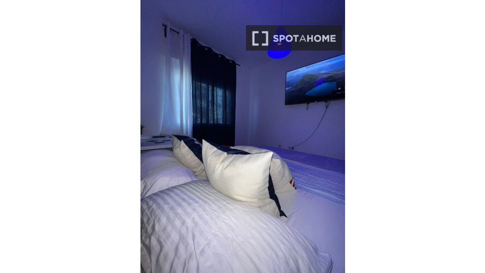 Double room Malaga, 3 beds, 150m² — photo 6