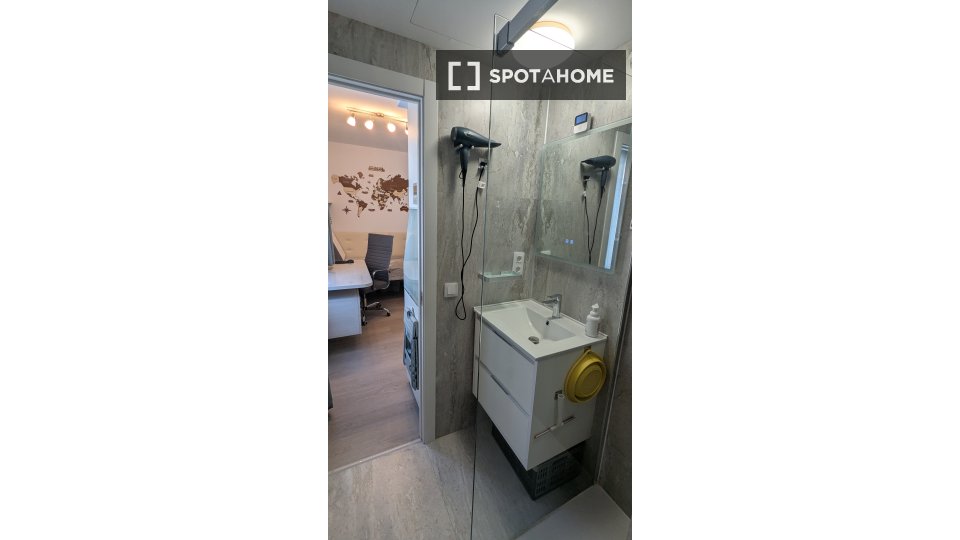 Apartment mono Madrid, 16m² — photo 13