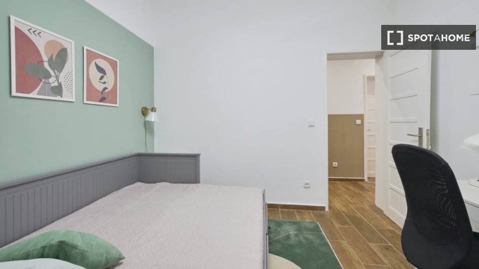 Double room Lisbon, 3 beds — photo 3