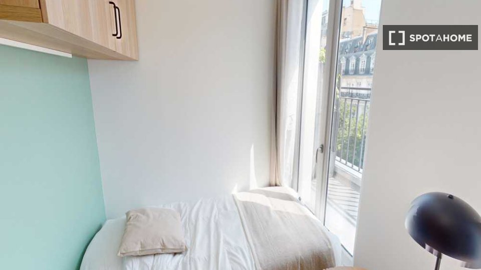Double room Paris, 9 beds, 160m² — photo 6