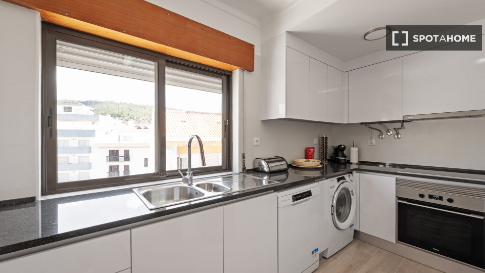 Apartment Lisbon, 2 beds, 70m² — photo 7