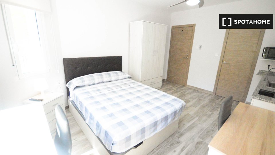 Double room Valencia, 4 beds — photo 6