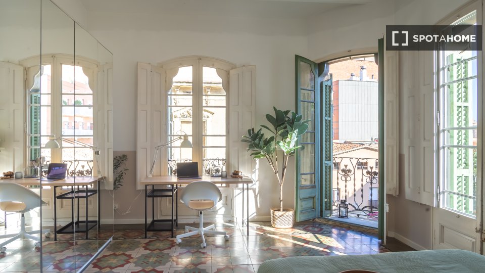 Double room Barcelona, 5 beds, 120m² — photo 16