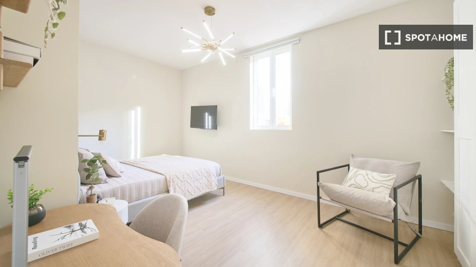 Double room Lisbon, 10 beds — photo 1