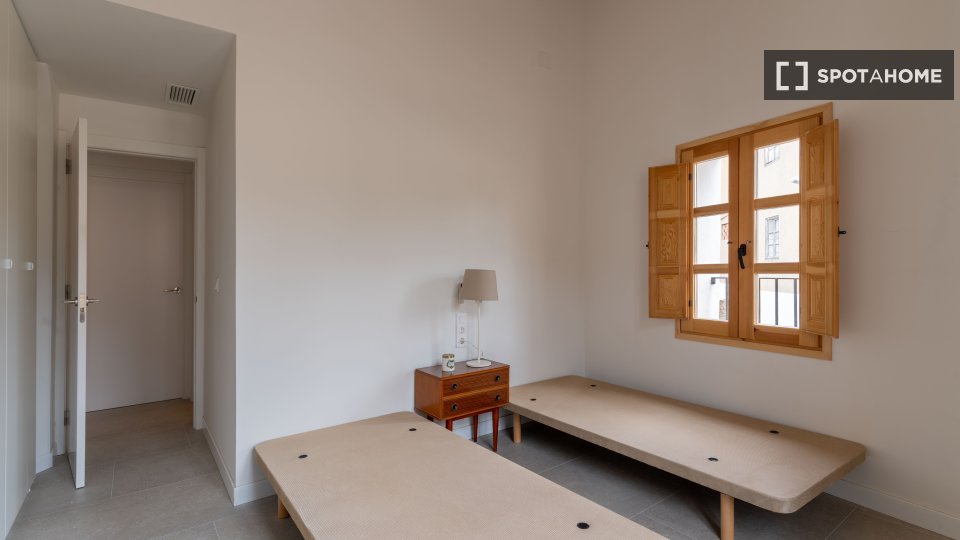 Apartment Valencia, 2 beds, 90m² — photo 14