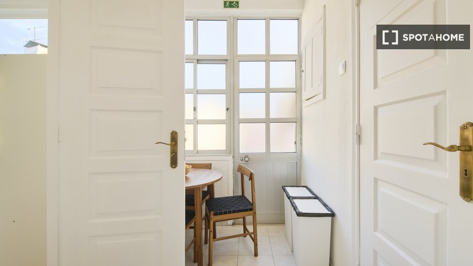 Double room Lisbon, 10 beds — photo 22