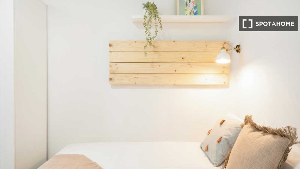 Double room Madrid, 7 beds — photo 35